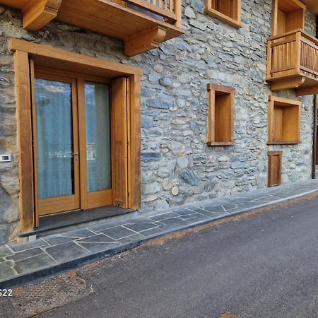 Grazioso Trilocale Con Ampia Terrazza Daire Chiesa in Valmalenco Dış mekan fotoğraf