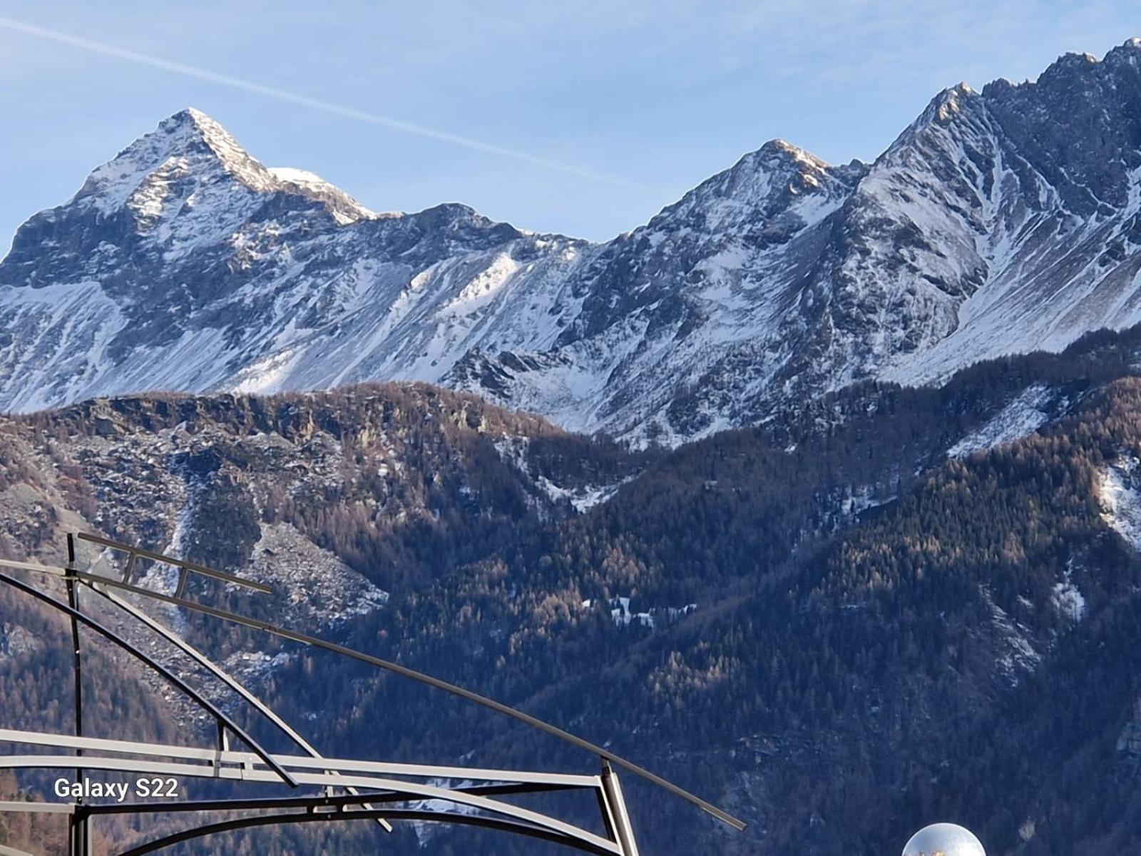 Grazioso Trilocale Con Ampia Terrazza Daire Chiesa in Valmalenco Dış mekan fotoğraf